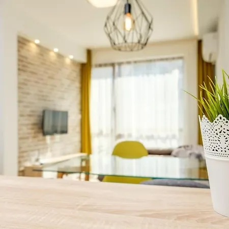 Luxury In The Top City Center Varna